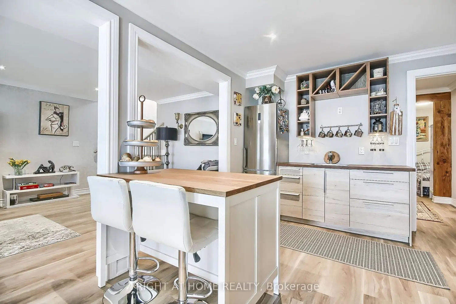 Additional image 19 of 26 Beach Road