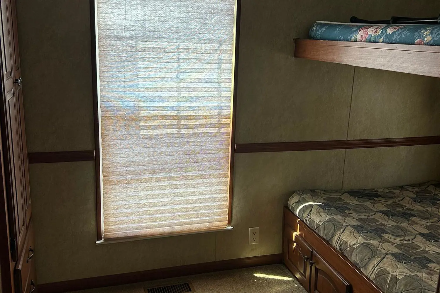 Additional image 5 of 2346 Pigeon Lake Road