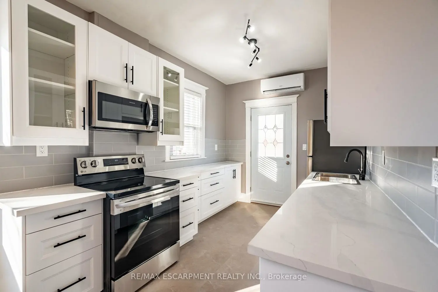 Additional image 6 of 68-70 Robert Street