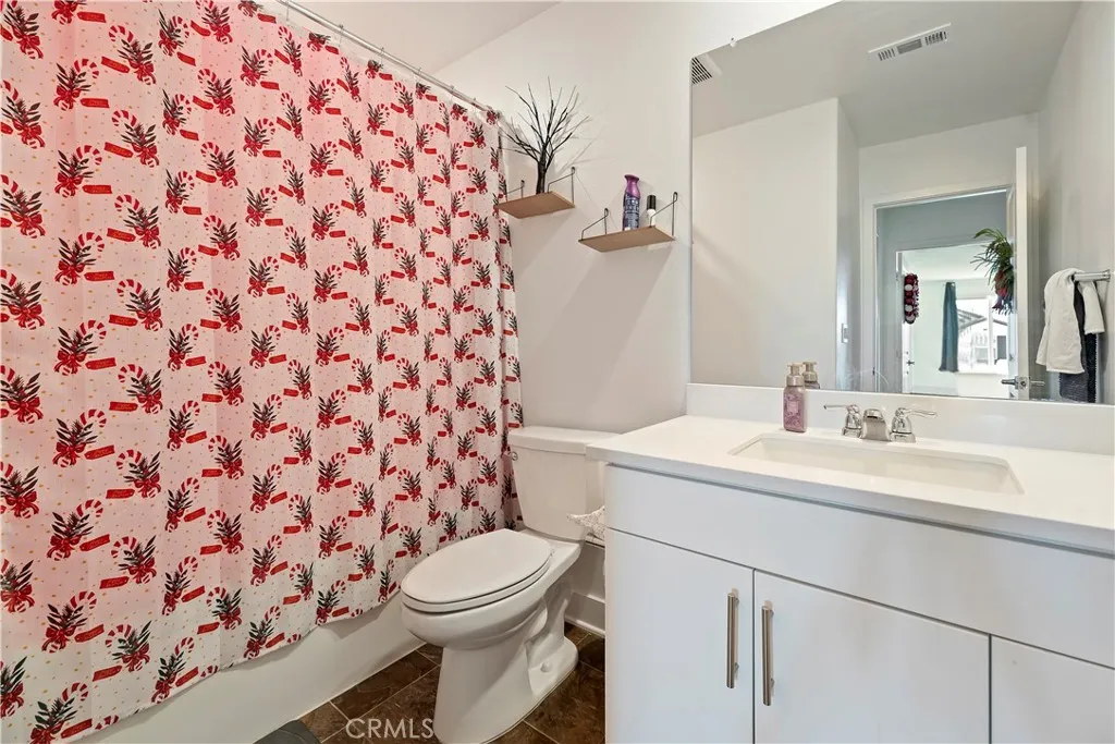 Additional image 84 of 364 Castaic Way, Rialto, CA 92377