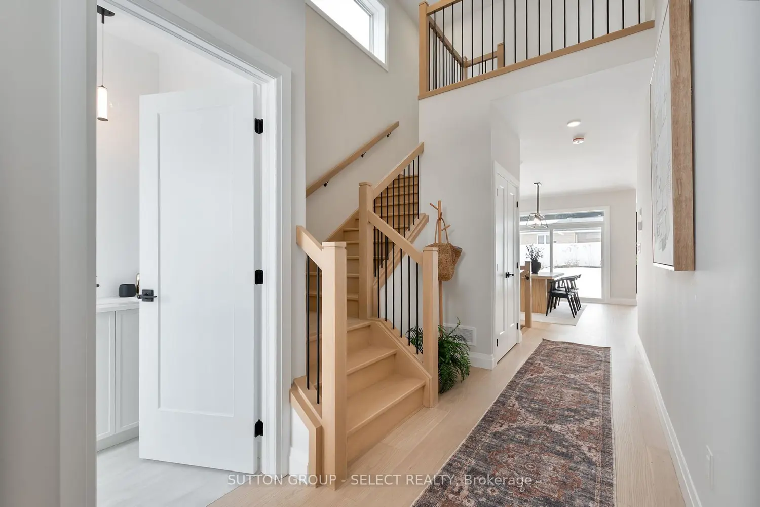 28 Lucas Road photo 3