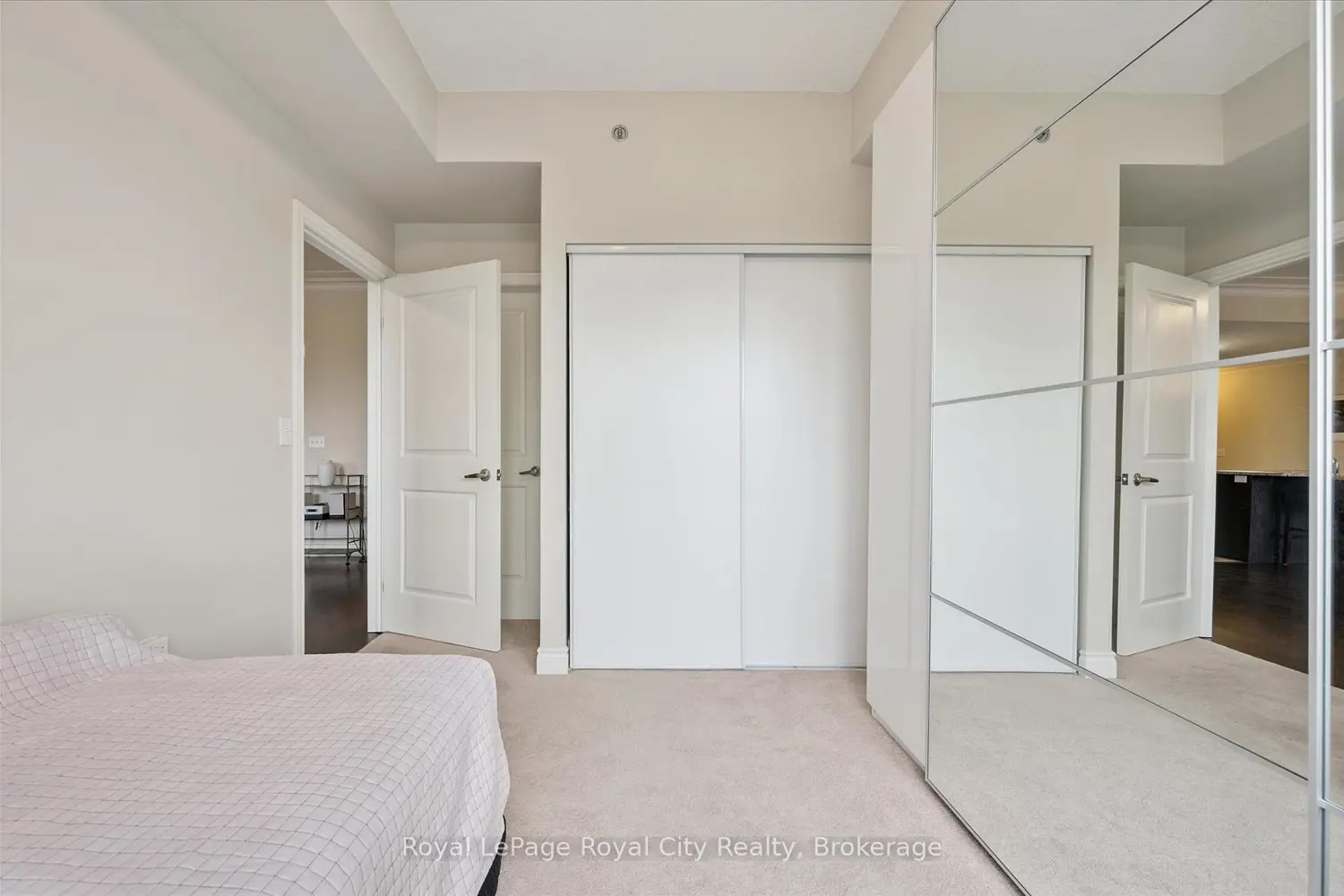 Additional image 9 of 1440 Gordon Street 122