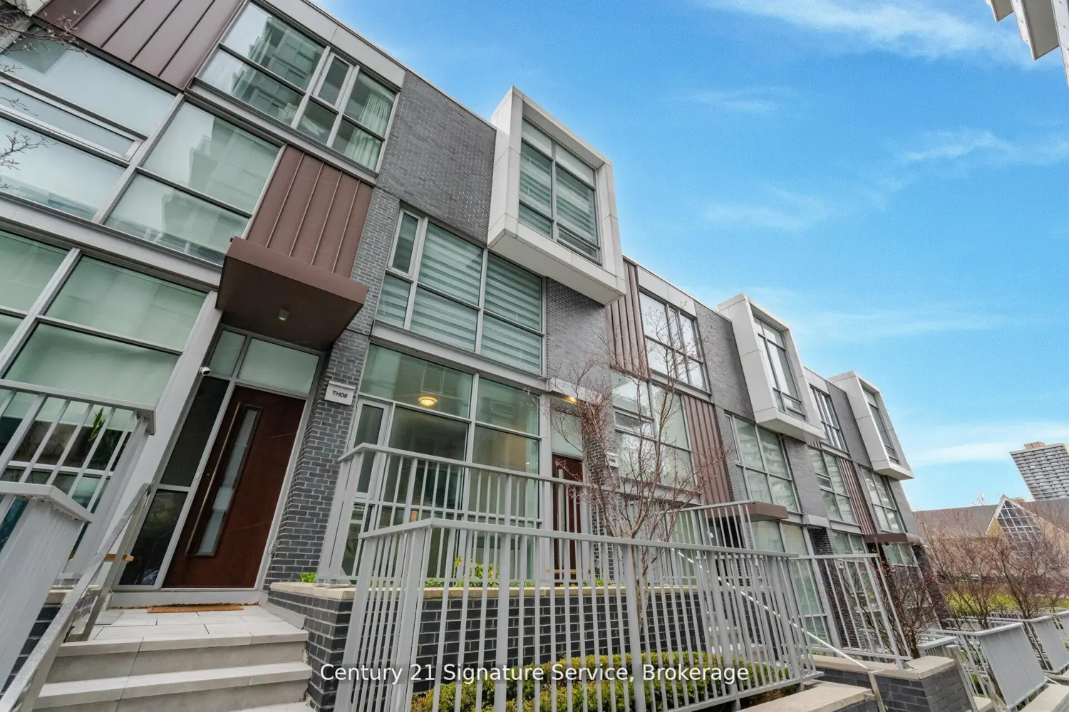 Additional image 18 of 101 Erskine Avenue Th05