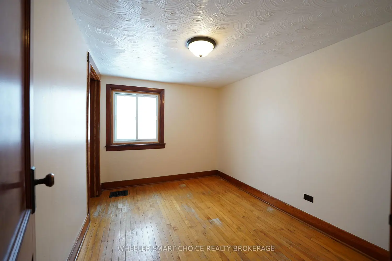 Additional image 7 of 14 Saunders Avenue