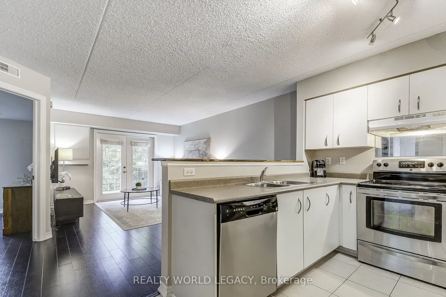 Additional image 7 of 2055 Appleby Line 103