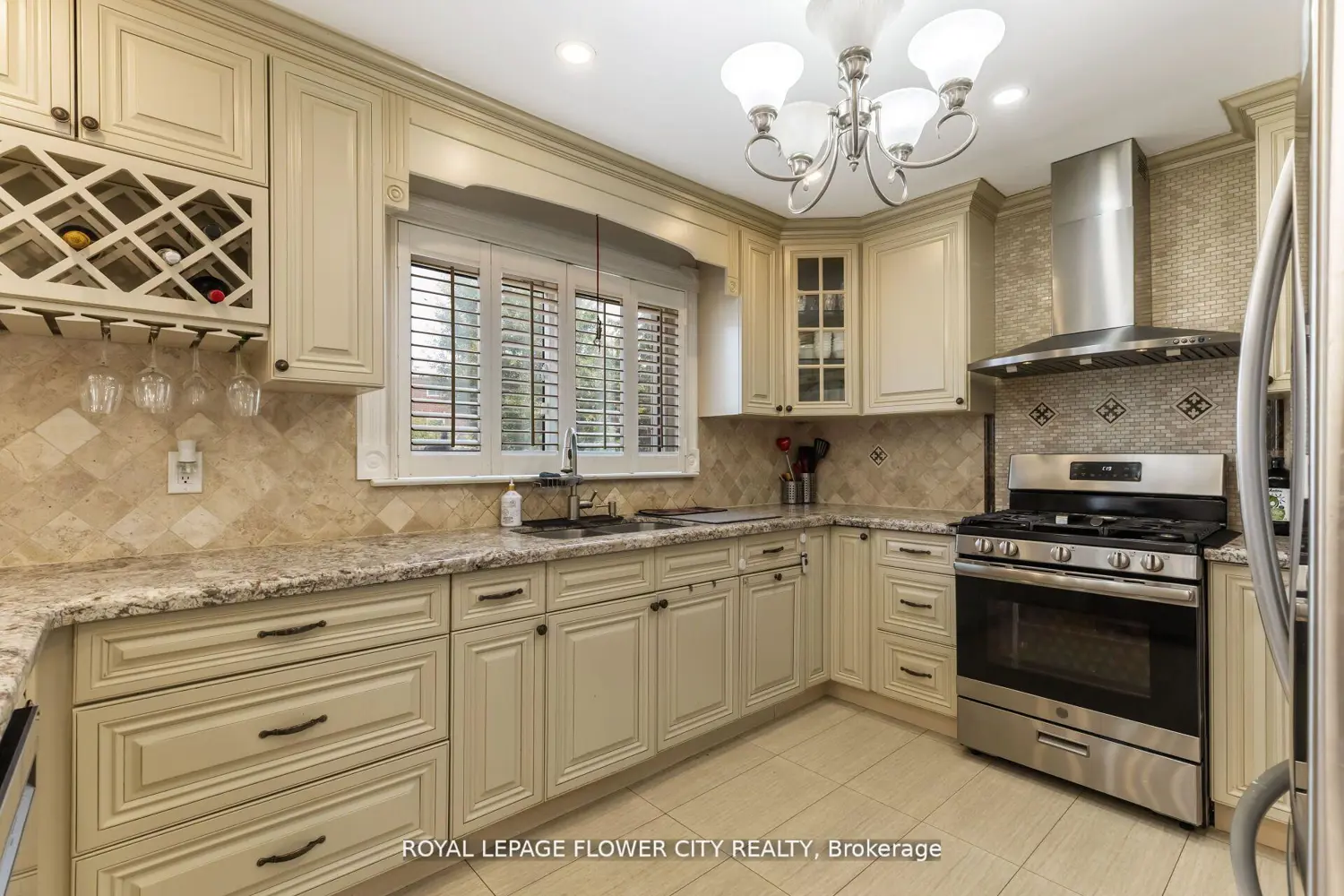 15 Thistle Ridge Drive photo 5