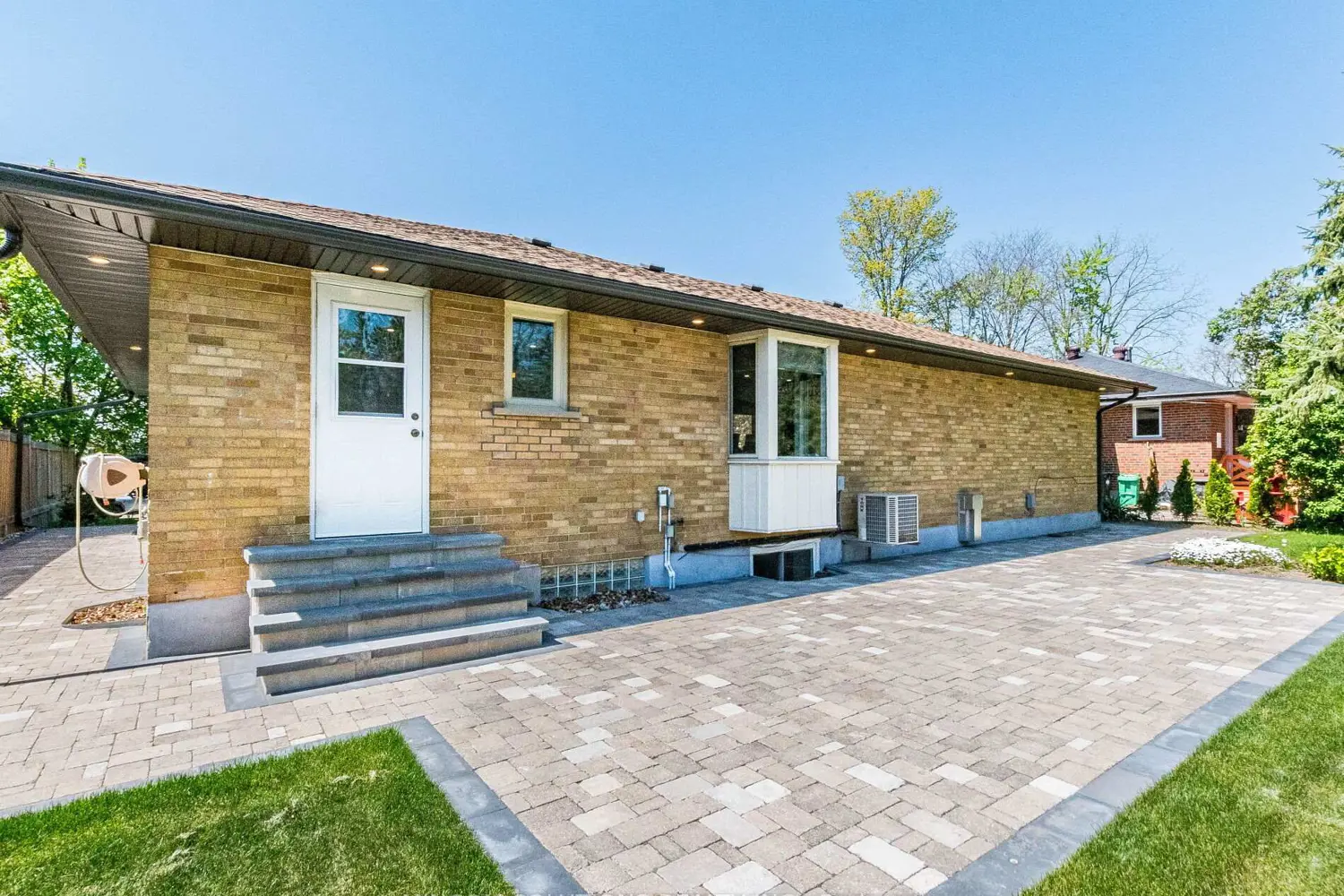 Additional image 19 of 37 Suburban Drive