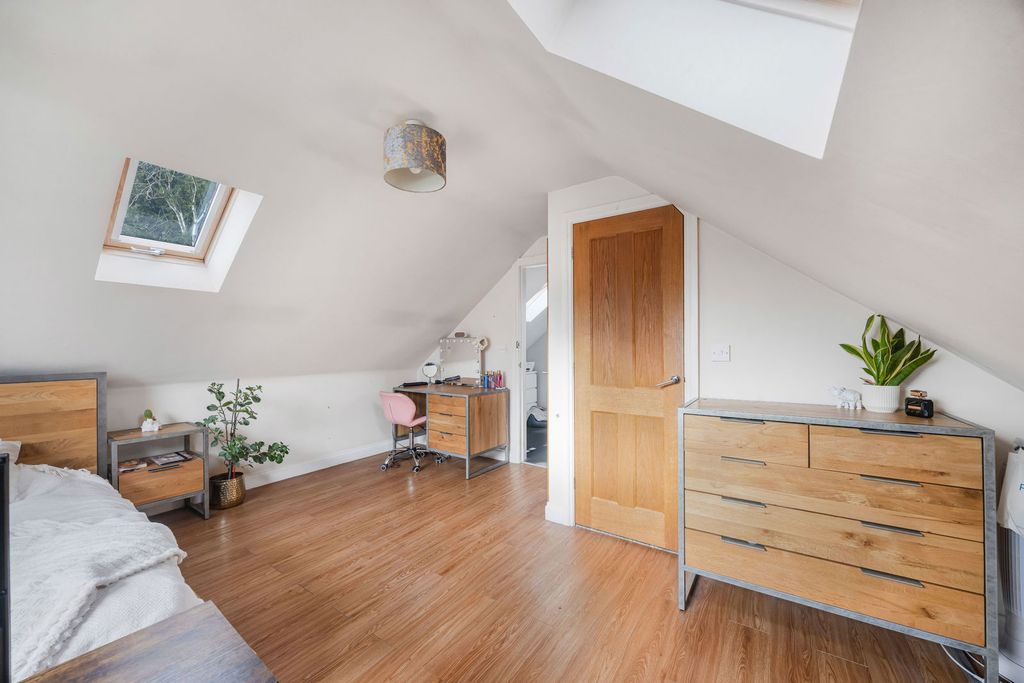 Additional image 10 of 3 bed detached house for saleVineyards Lane, Gloucester Road, Cheltenham GL51