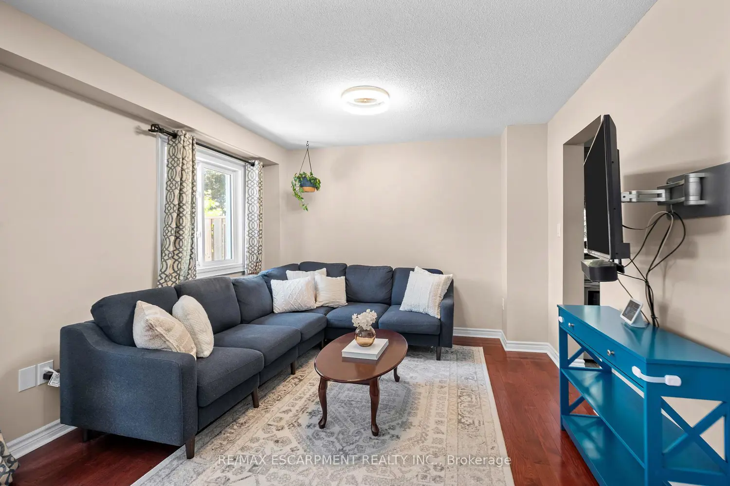 Additional image 5 of 610 Barton Street 12