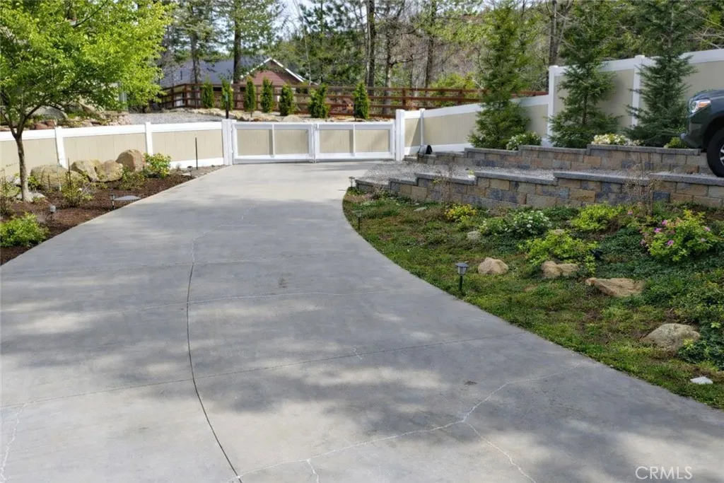 Additional image 74 of 32425 Snowshoe Ln, Running Springs, CA 92382