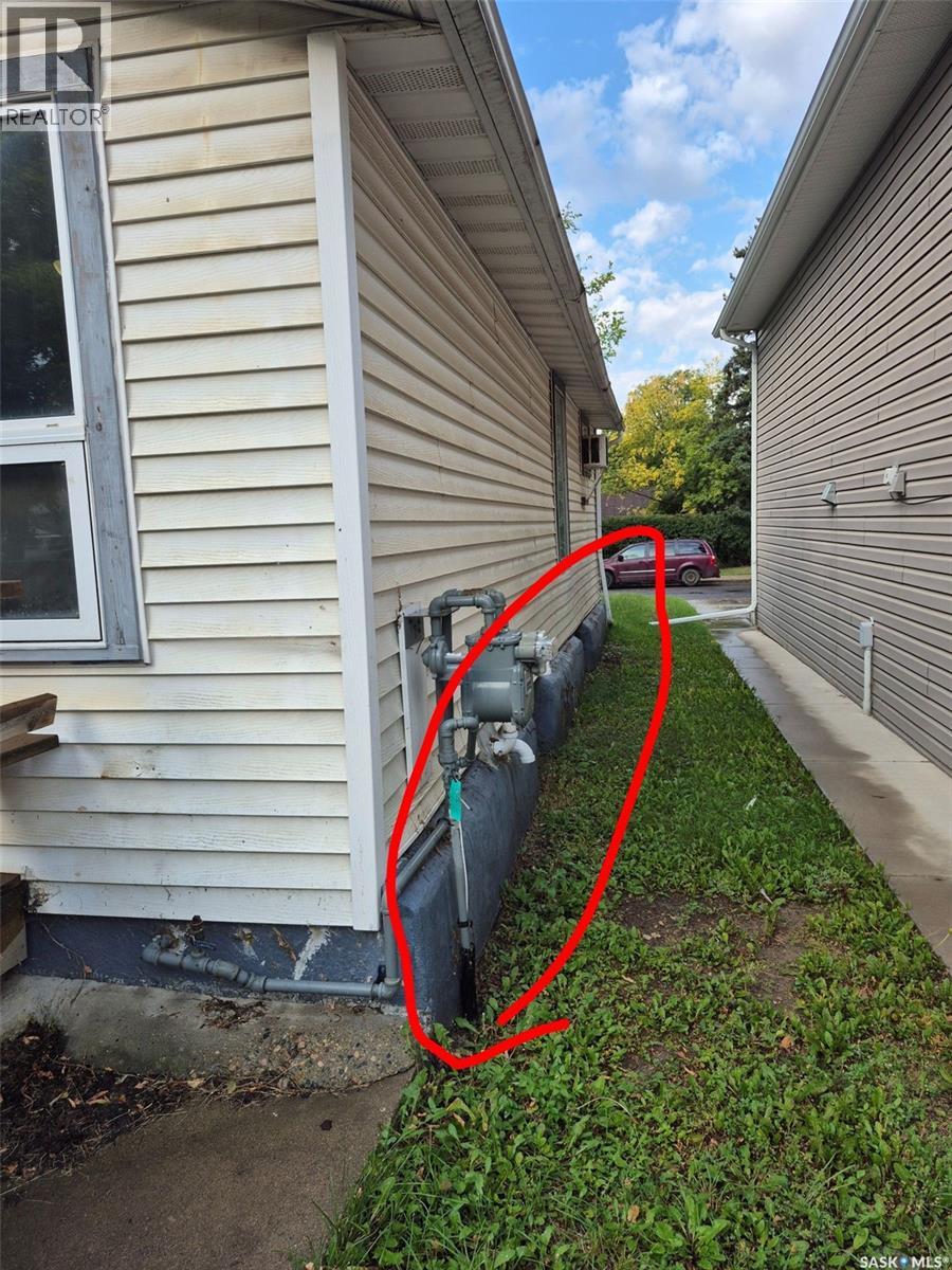 Additional image 2 of 818 K Avenue N, Saskatoon, SK, S7L2N1