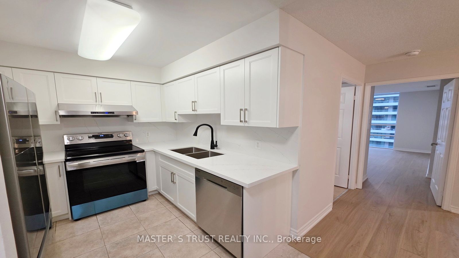 Additional image 3 of 2318-35 Hollywood Avenue, Toronto, ON, M2N 0A9