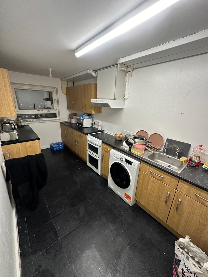 Additional image 8 of Room in a Shared Flat, Cottingley Heights, LS11, N1 7GU