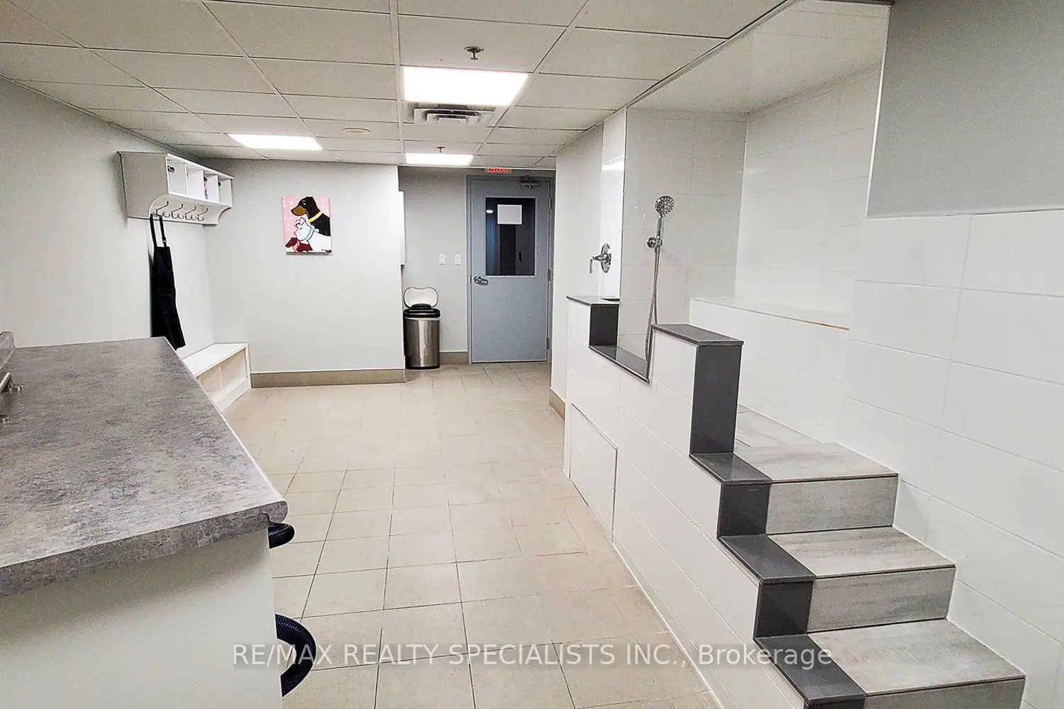 Additional image 20 of 50 Absolute Avenue 909