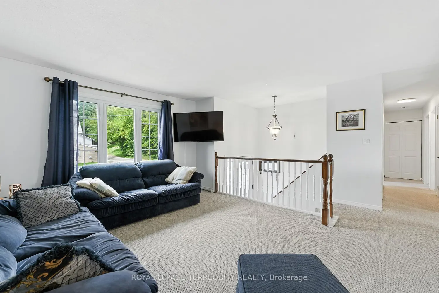 211 William Street photo 5