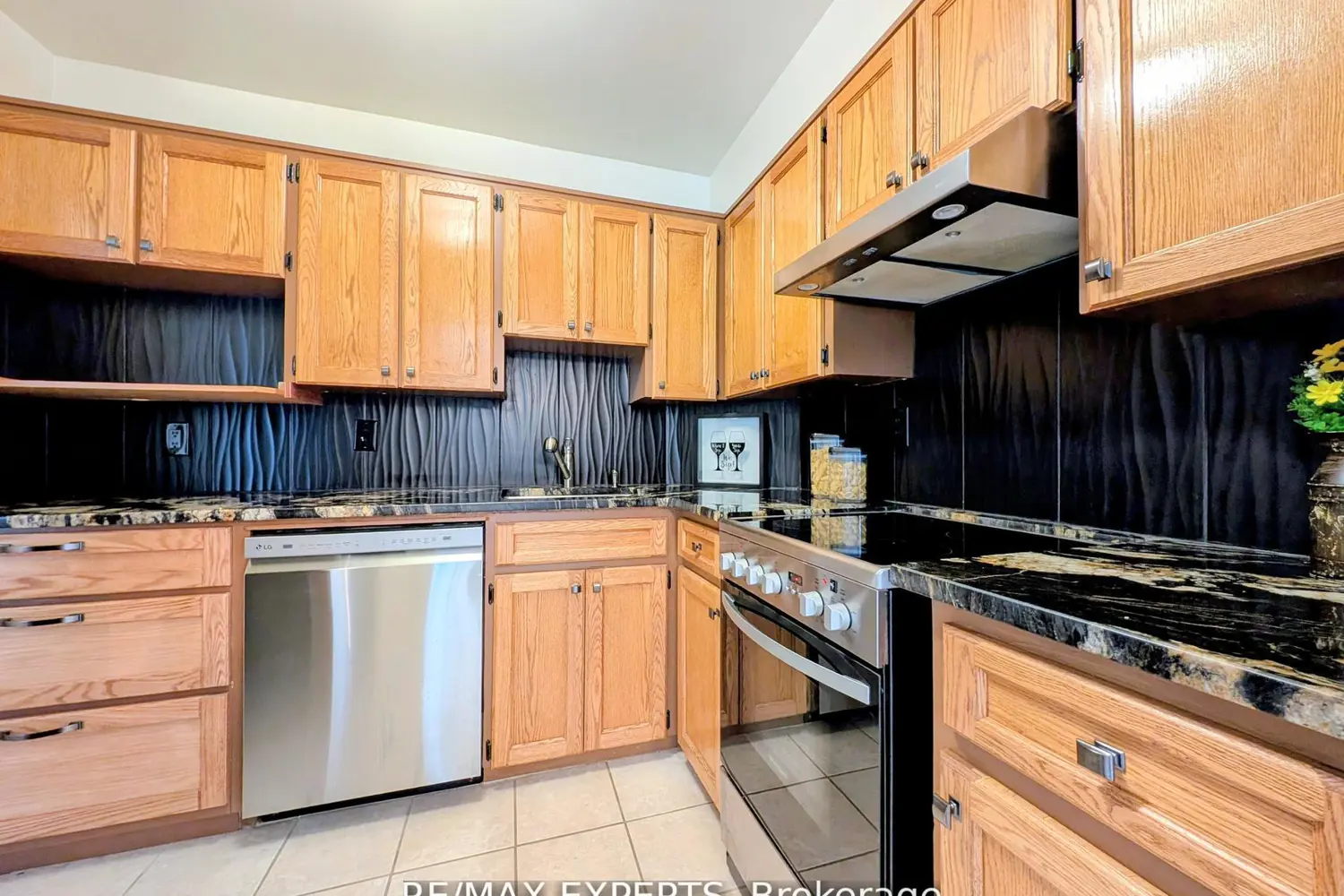 Additional image 10 of 8591 Riverside Drive 410