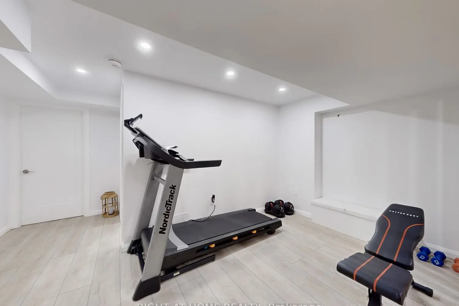 Additional image 14 of 35 Midhurst Heights 30