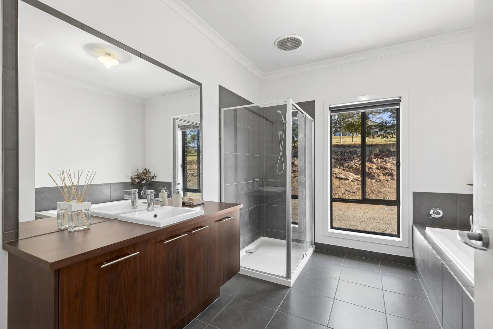 Additional image 15 of 255 Tower Hill Drive, Lovely Banks VIC 3213