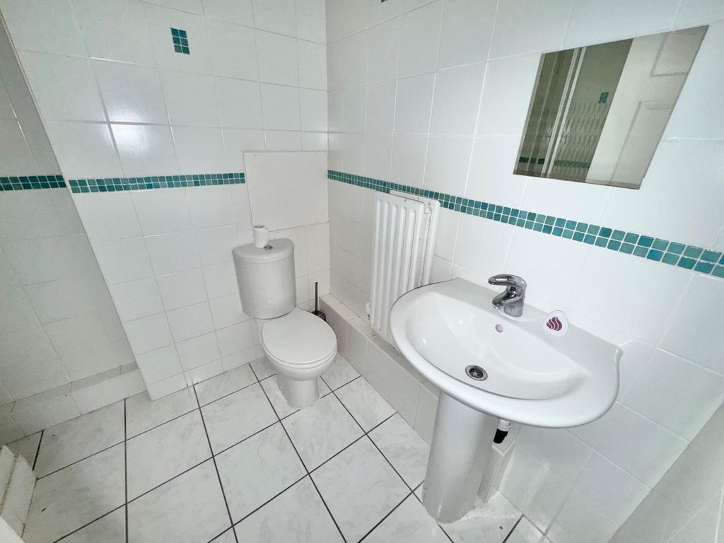 Additional image 8 of 1 bed flat for saleClarks Yard, Darlington DL3