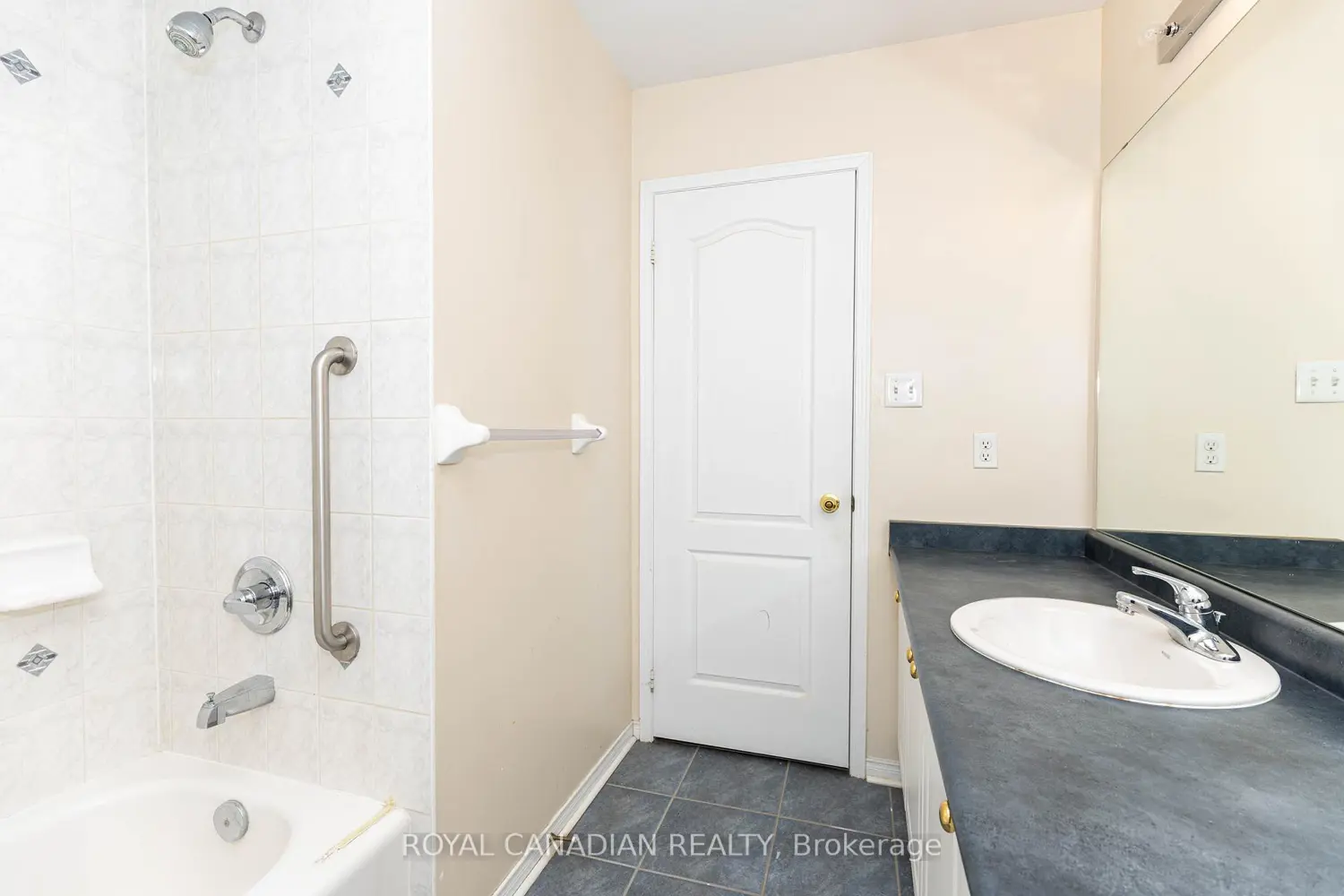 Additional image 16 of 101 Crystalview Crescent