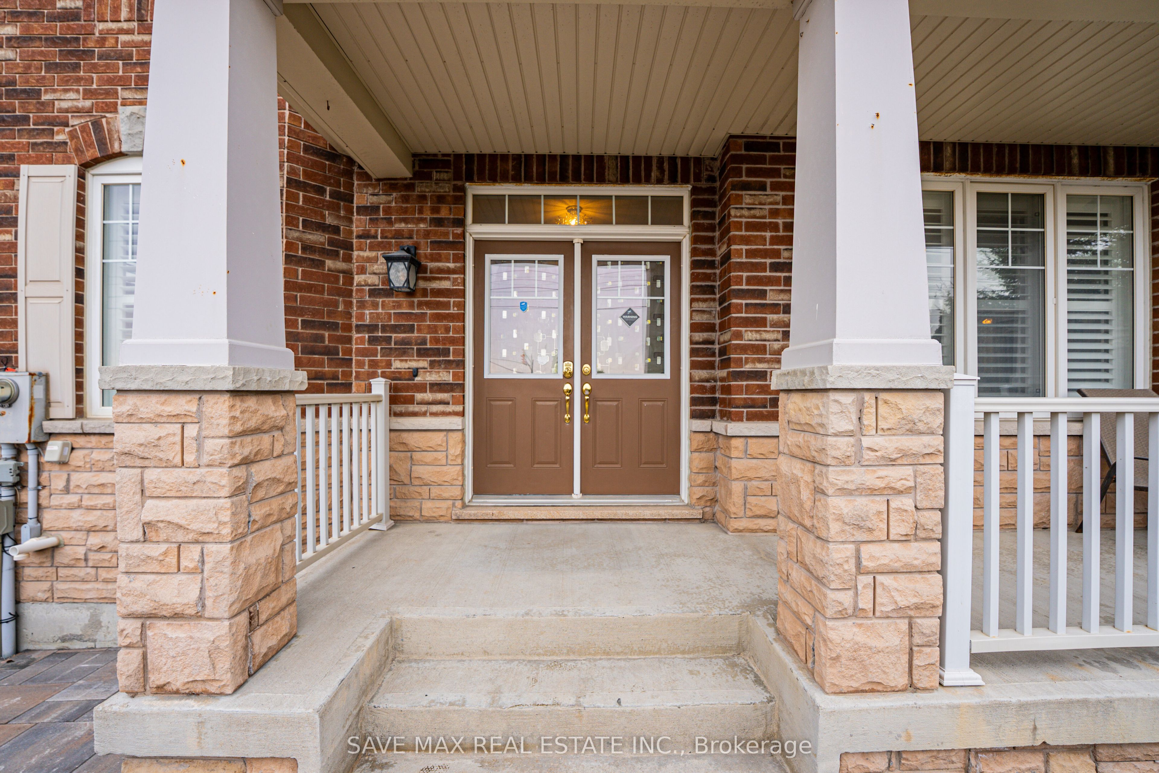 Additional image 4 of 198 Gardenbrooke Trail, Brampton, ON, L6P 3C8