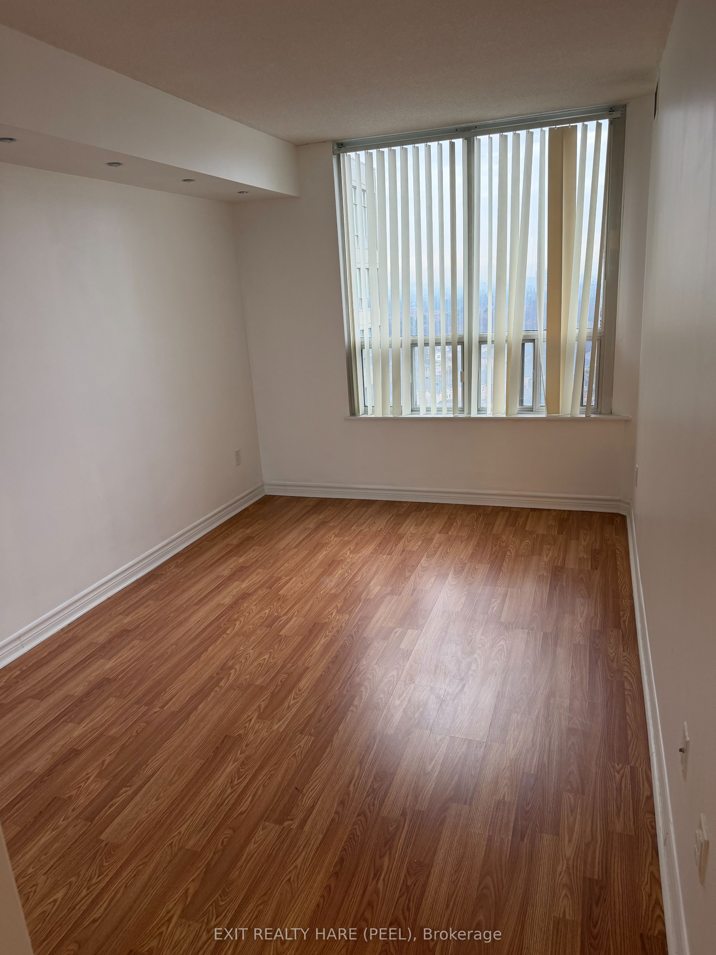 Additional image 2 of 1502-11 Townsgate Drive, Vaughan, ON, L4J 8G4