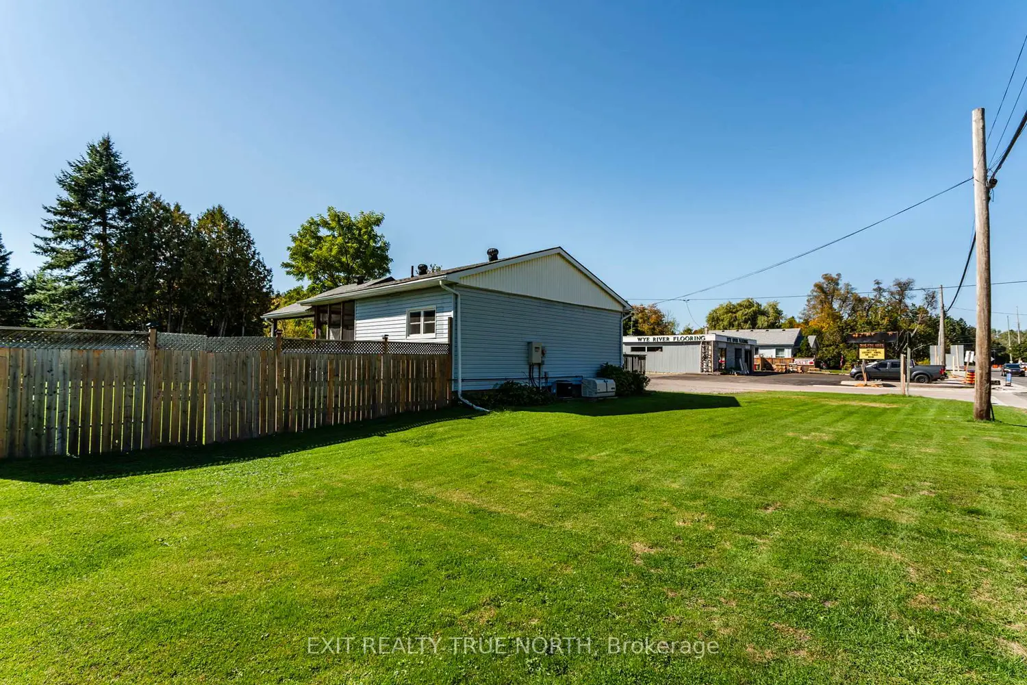 Additional image 14 of 8254 93 Highway