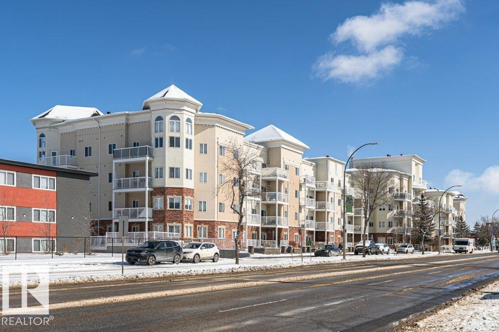 206-8528 82 Avenue NW, Edmonton, AB, T6C0Y8