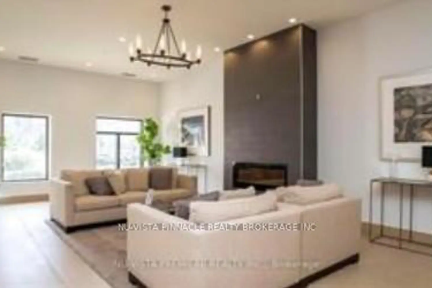 Additional image 16 of 240 Villagewalk Boulevard 813