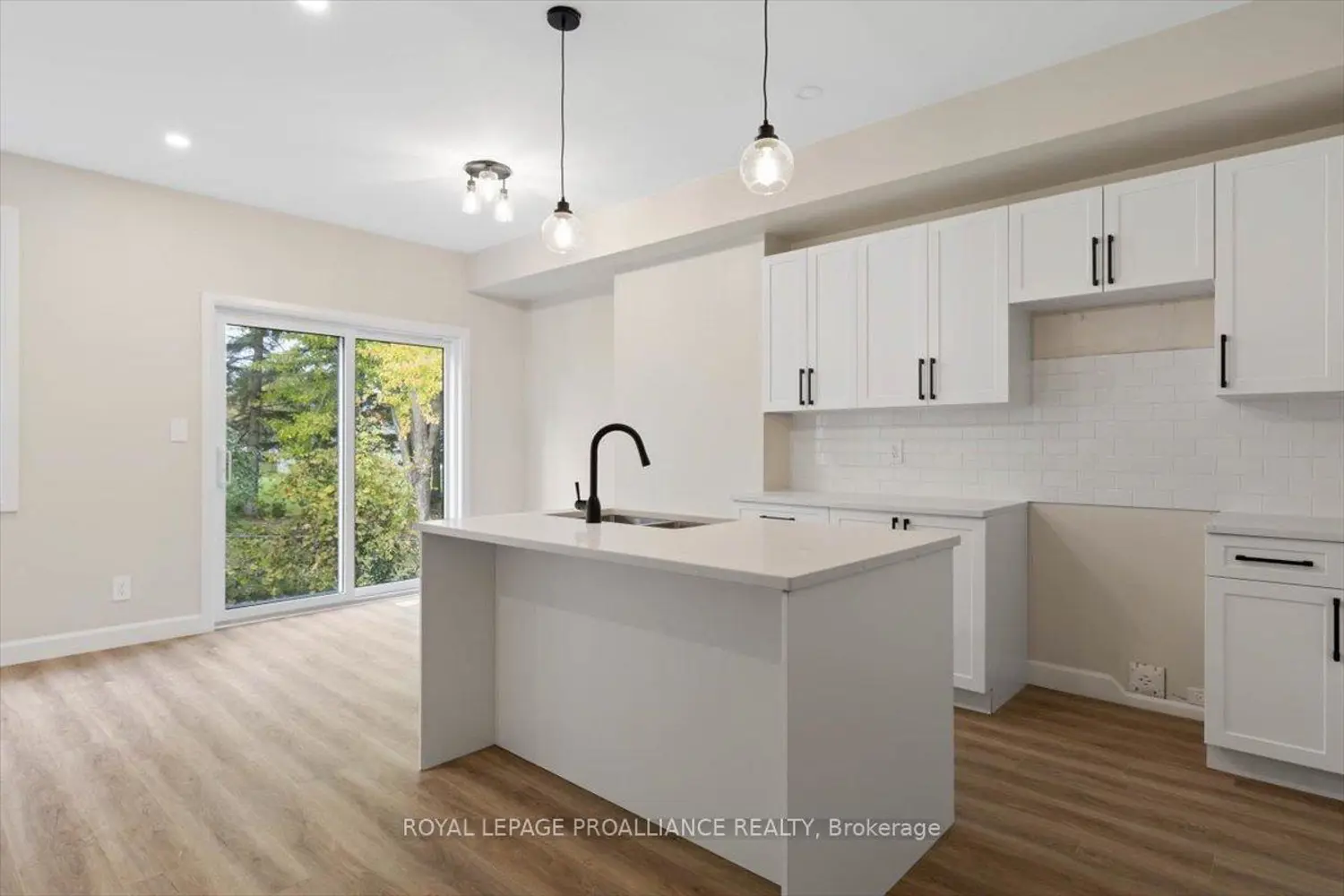 Additional image 3 of 293 Church Street