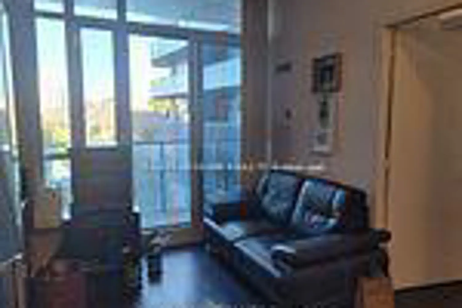 9471 Yonge Street photo 2