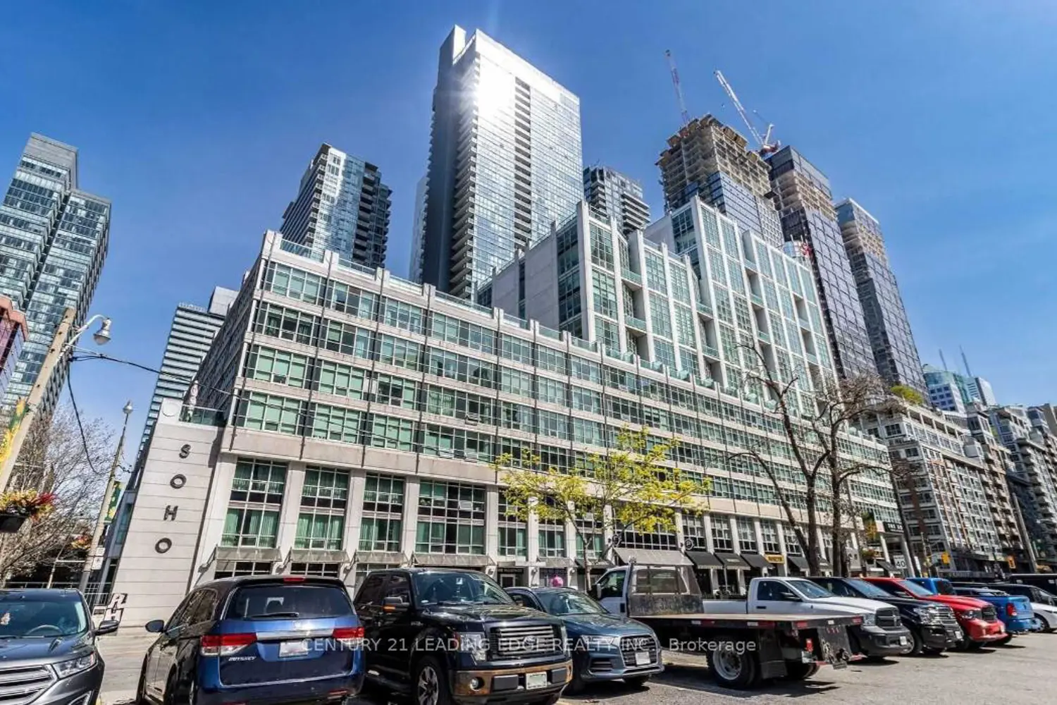 350 Wellington Street 203