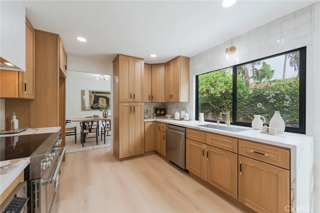 Additional image 9 of 10091 Edye Dr, Huntington Beach, CA 92646