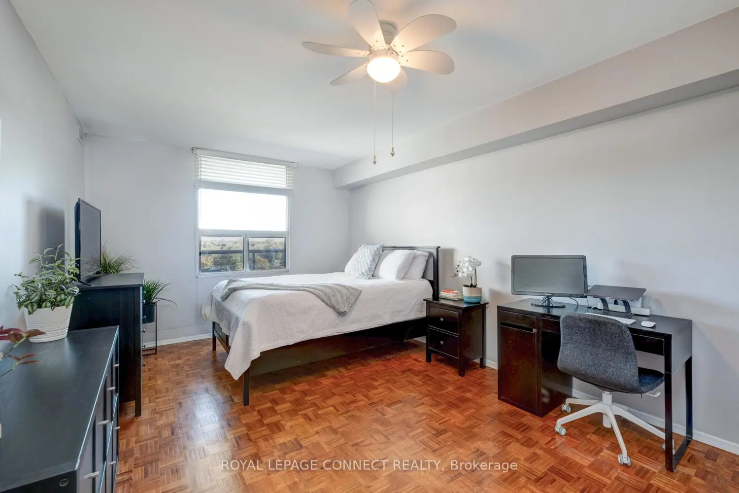 Additional image 11 of 92 Church Street 906