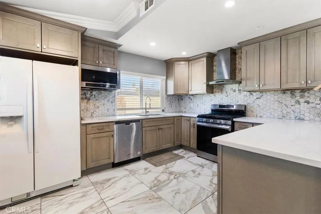 Additional image 11 of 661 Woodhill St, Rialto, CA 92376