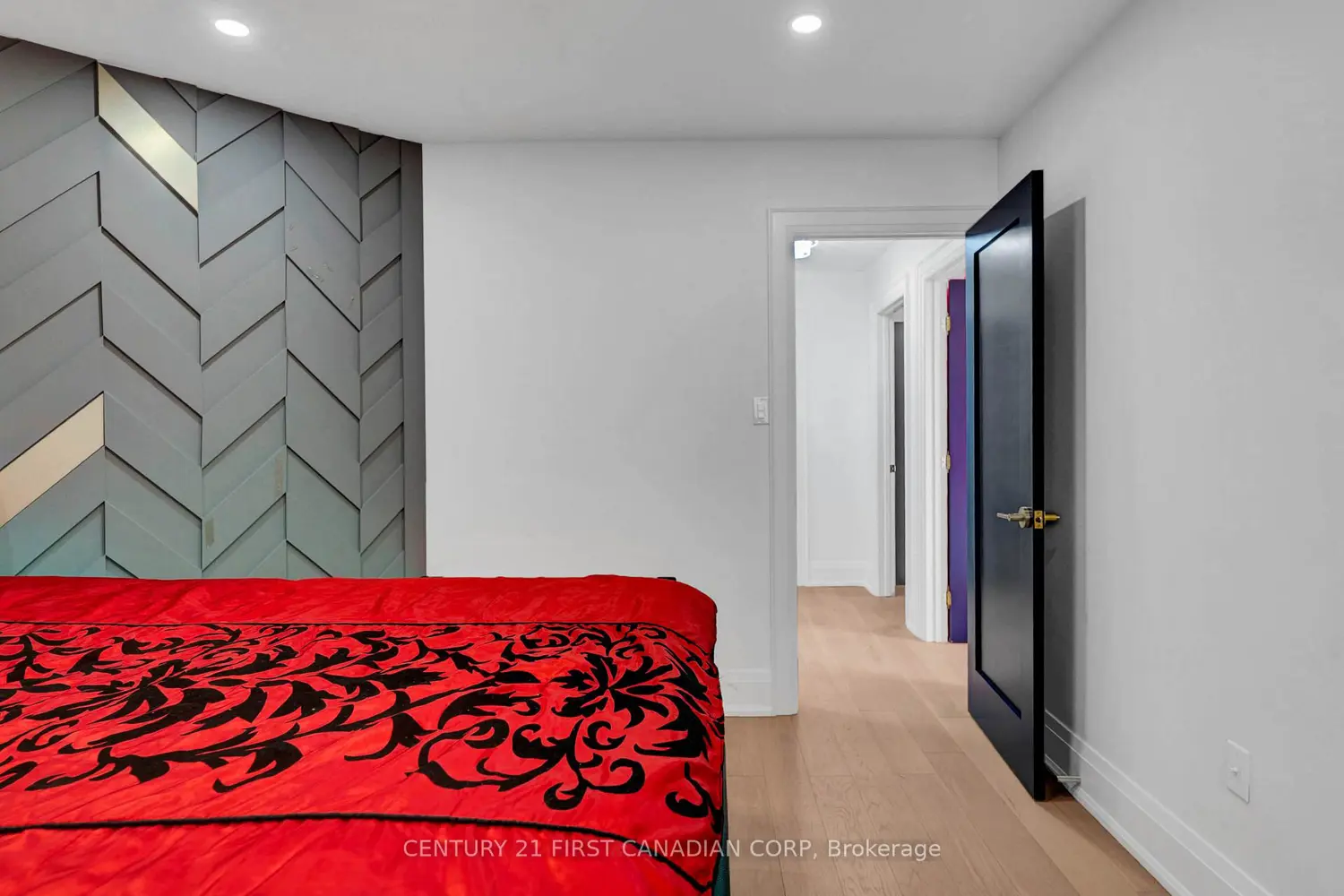 Additional image 14 of 4 Freshspring Drive