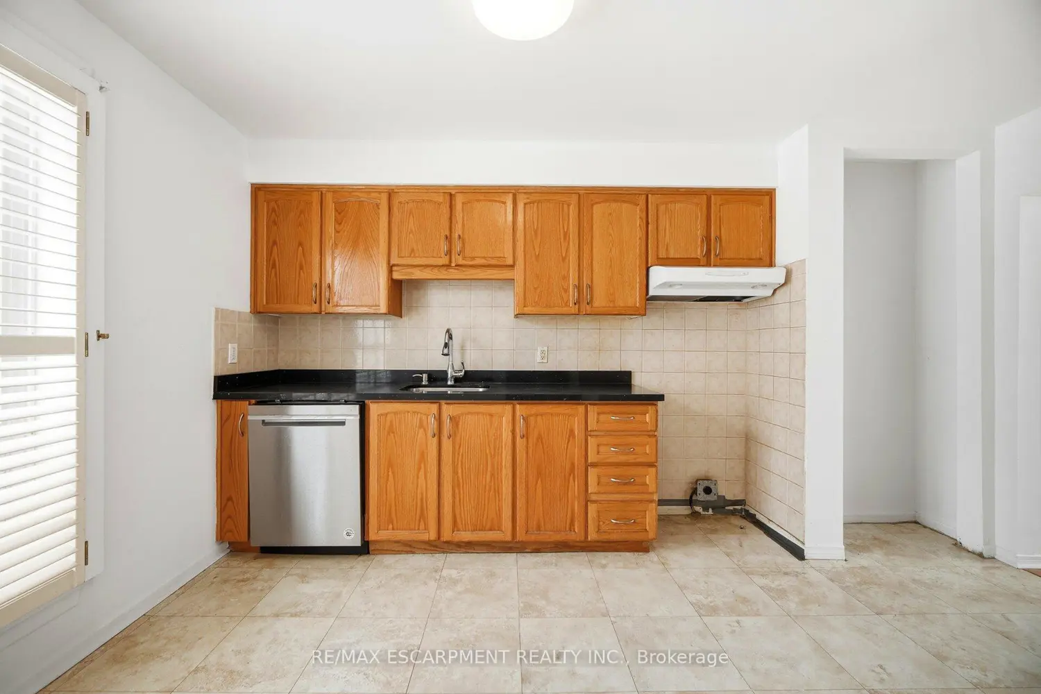 Additional image 5 of 25 Gosford Boulevard 24