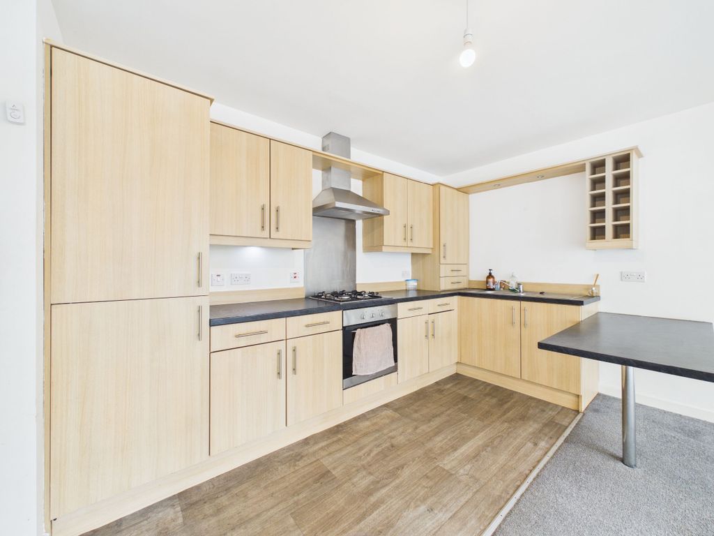 2 bed flat for saleWoodside Walk, Hamilton ML3 photo 4