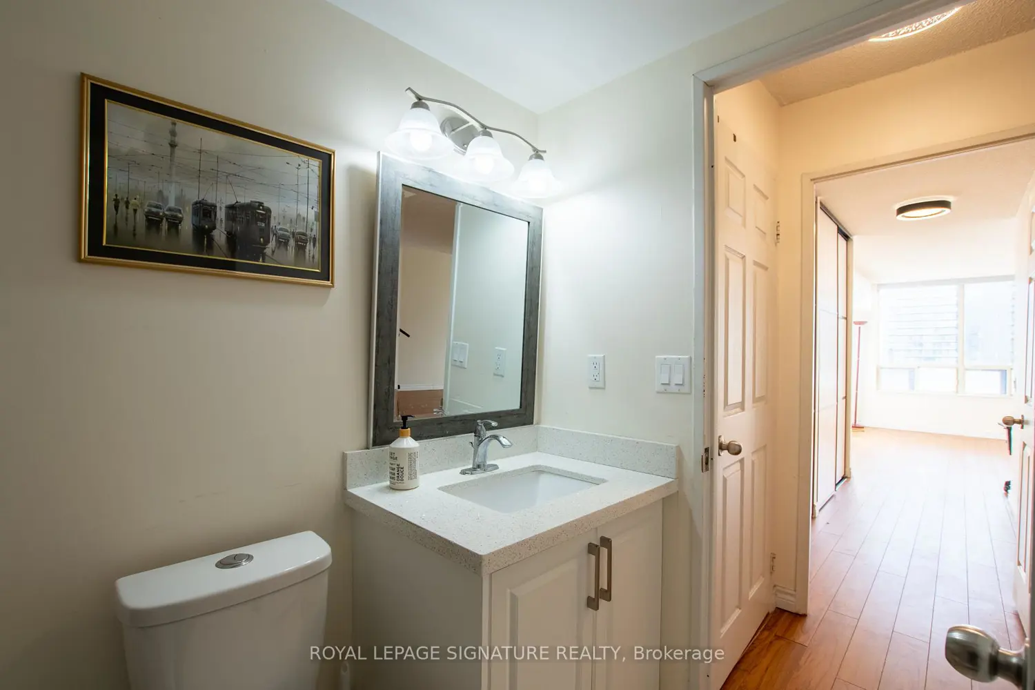 Additional image 18 of 7 Bishop Avenue 1604
