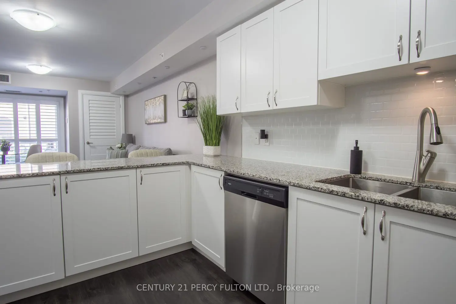 481 Rupert Avenue 201 photo 4