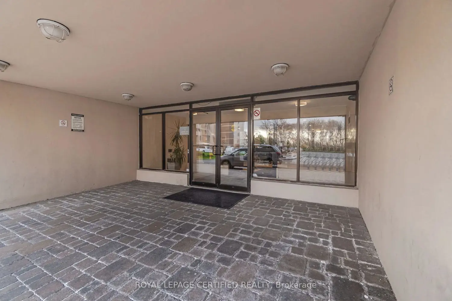 Additional image 3 of 2645 Jane Street 112