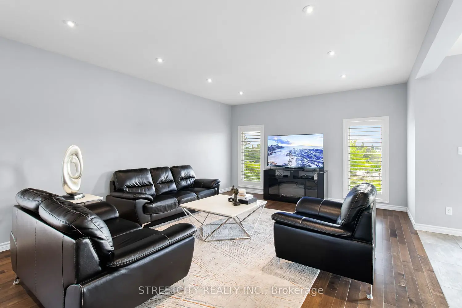 Additional image 2 of 4453 Lismer Lane