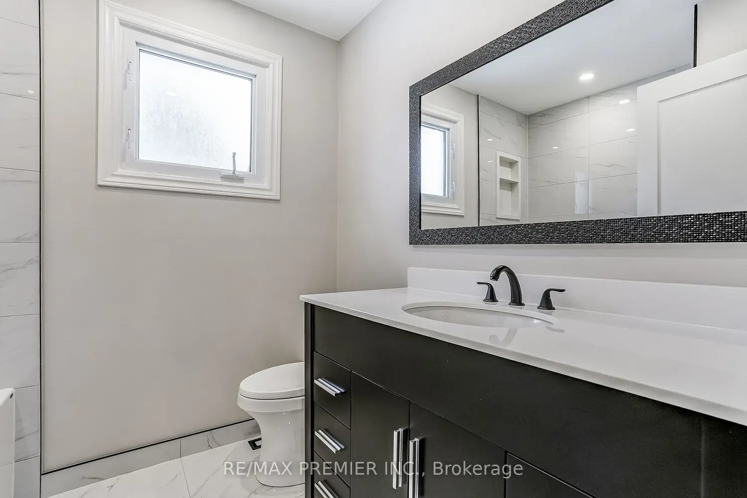 Additional image 14 of 2395 Benedet Drive