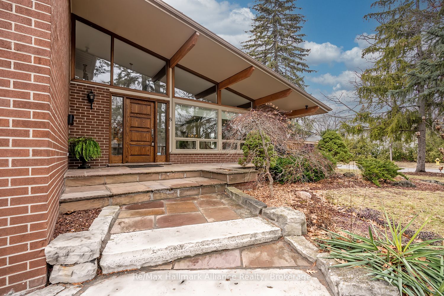 Additional image 3 of 8 Silverthorne Bush Drive, Toronto, ON, M9C 2X5