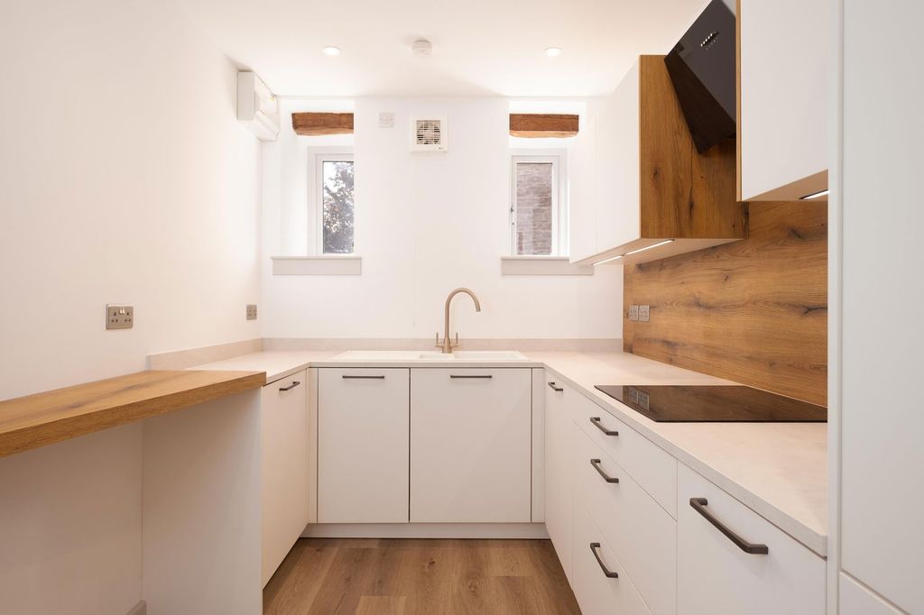 2 bed barn conversion for saleTredunnock Barn, Llangarron, Ross-On-Wye HR9 photo 4