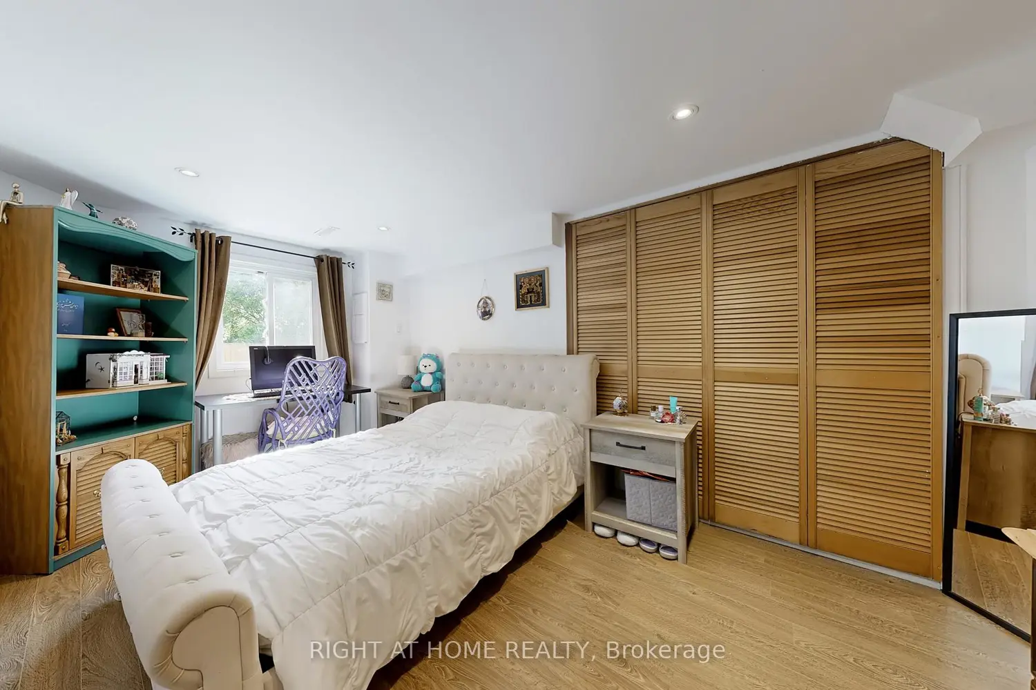 Additional image 10 of 52 Breckonwood Crescent