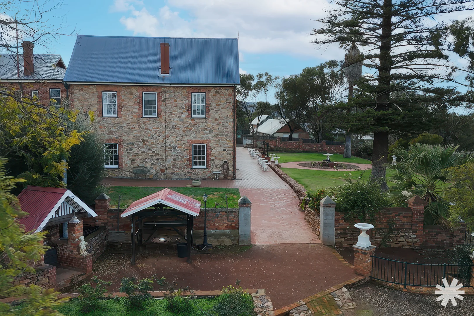 Additional image 66 of 24 Grey Street, York WA 6302