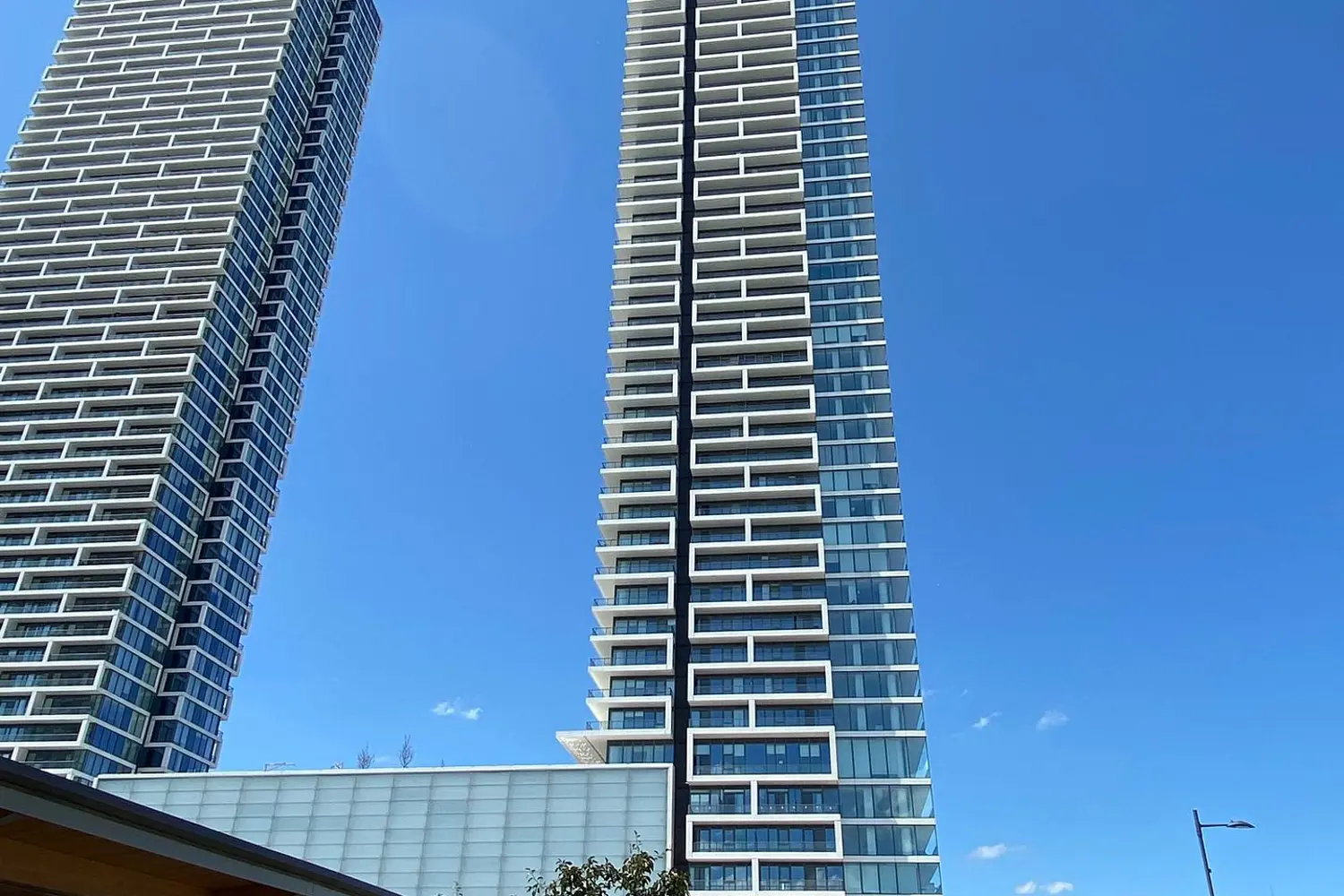 950 Portage Parkway 4607
