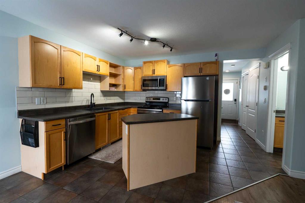 Additional image 4 of 10341 70 Avenue, Grande Prairie, AB, T8W0A8