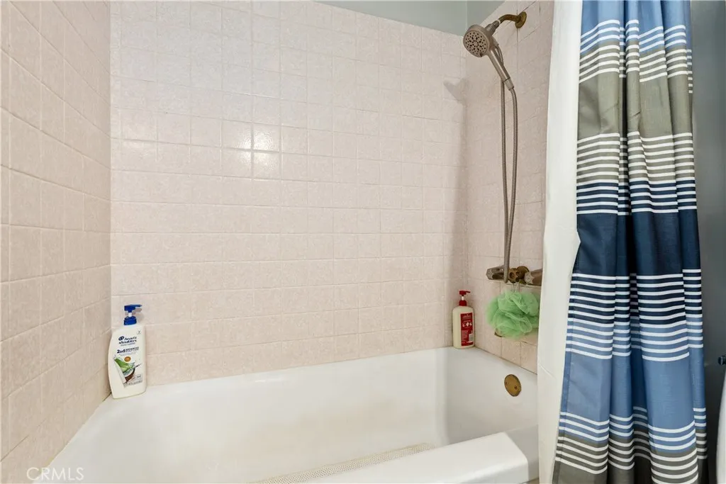 Additional image 26 of 22943 cantlay Street, West Hills, CA 91307